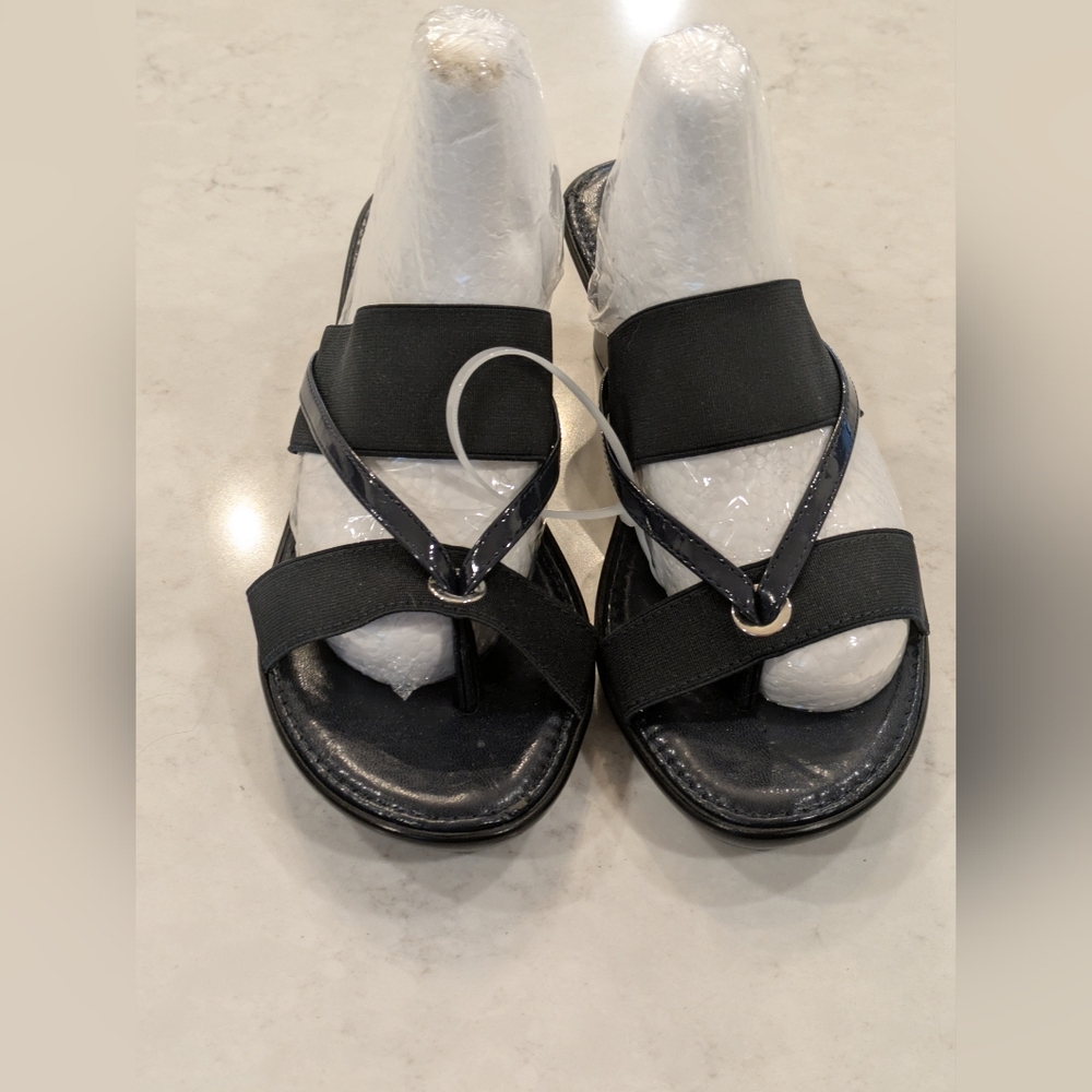 Women's Shoes Size 8.05
